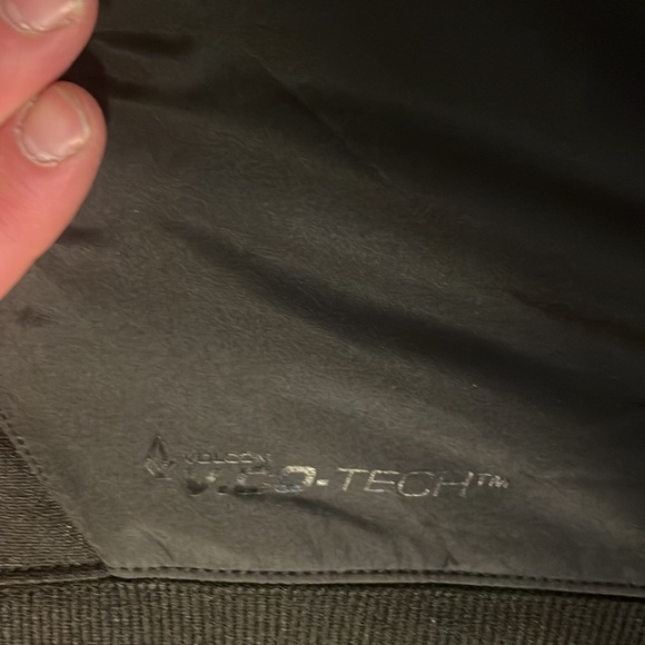 NWT Men’s Large Volcom “Iconic Tech Pullover Hoodie-Black” - Picture 4 of 11